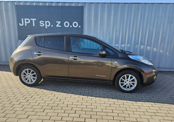 Nissan Leaf cena 49077 przebieg: 115799, rok produkcji 2016 z Margonin małe 497